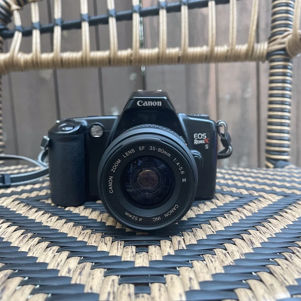 Canon EOS Rebel X S